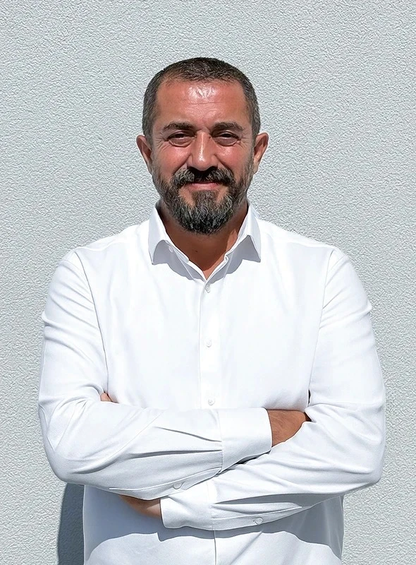 Timur Dil